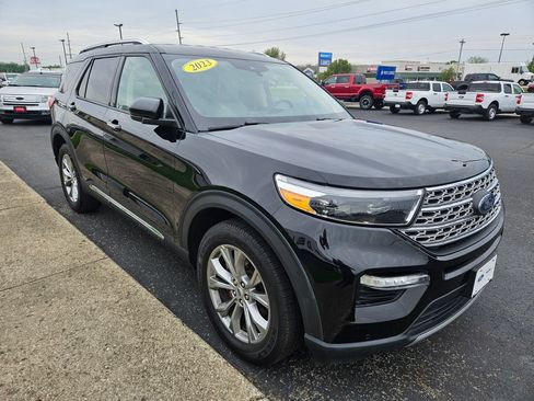 Used 2023 Ford Explorer Limited AWD/4WD image 4