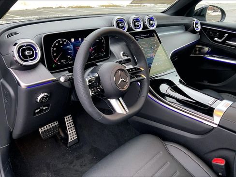 New 2026 Mercedes-Benz GLC 300 4MATIC image 9
