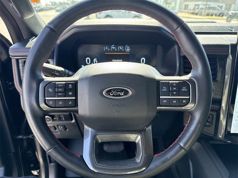 Used 2024 Ford Expedition Limited image 24