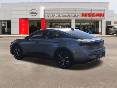 Used 2024 Toyota Crown Limited image 5