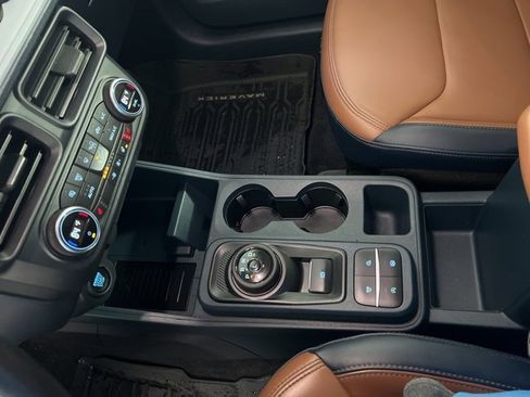 Used 2022 Ford Maverick Lariat w/ Lariat Luxury Package image 22