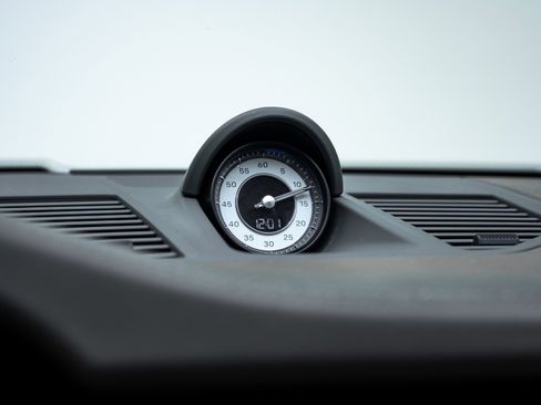 Used 2021 Porsche 911 Turbo S image 38