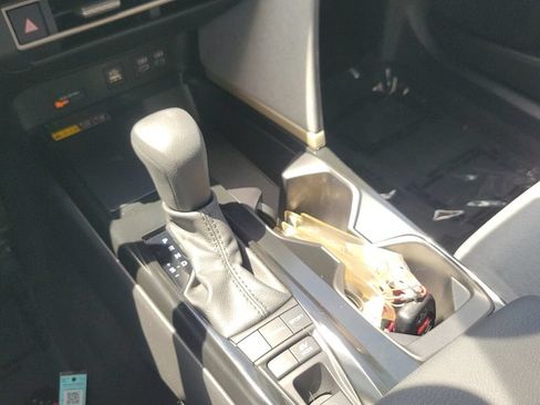 Used 2025 Toyota Camry LE FWD image 15