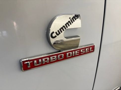 Used 2023 RAM 2500 Laramie AWD/4WD image 11