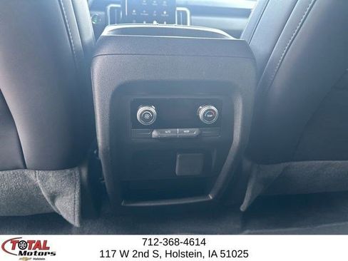 Used 2026 GMC Acadia Elevation w/ Elevation Premium Package AWD/4WD image 29
