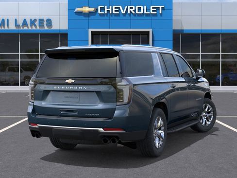 New 2025 Chevrolet Suburban Premier image 4