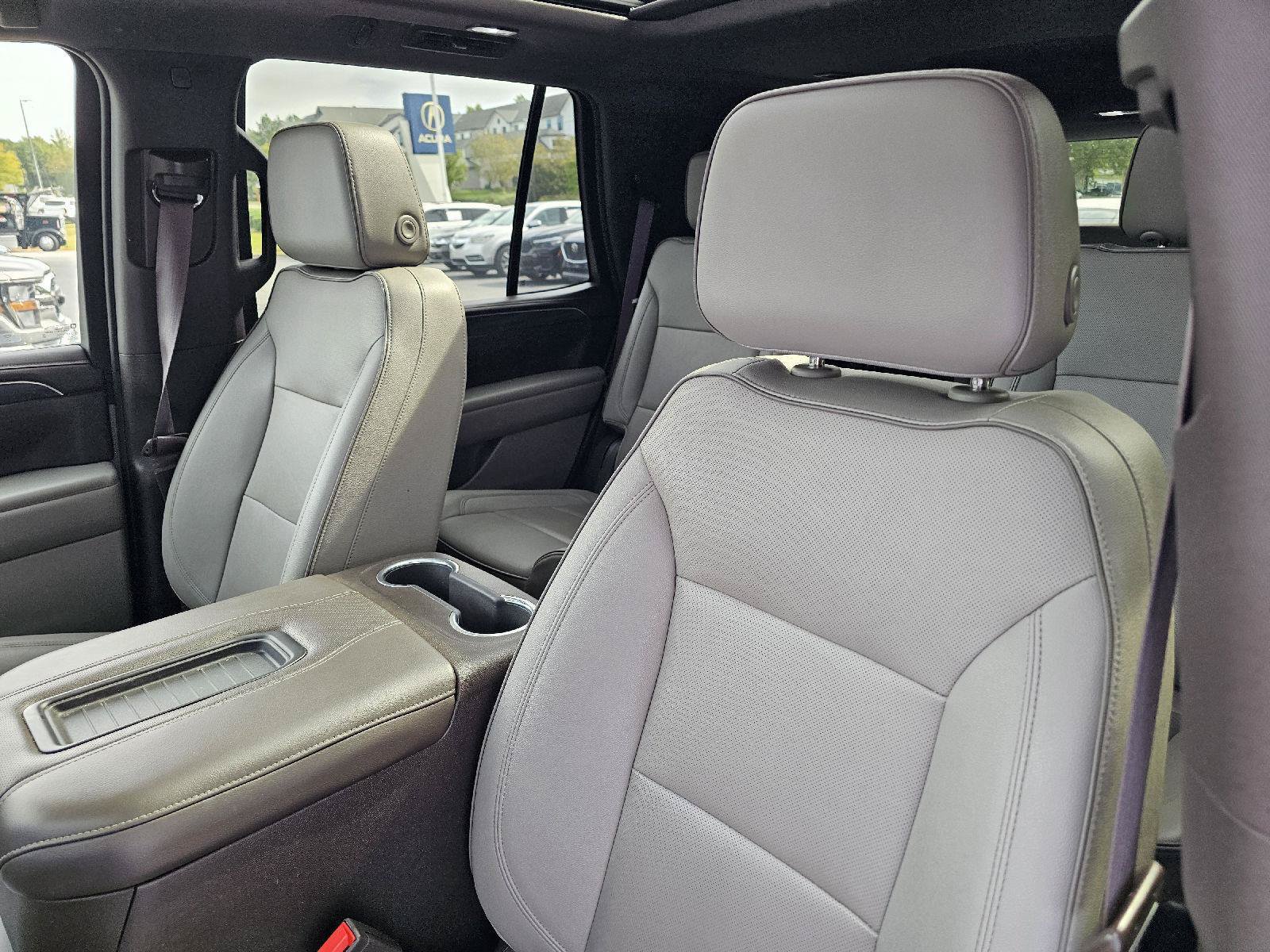 Used 2023 GMC Yukon SLT RWD image 17