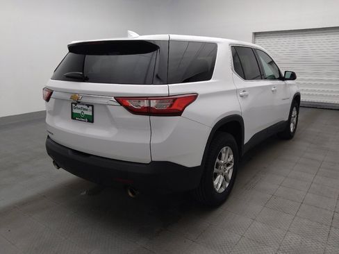 Used 2021 Chevrolet Traverse LS FWD image 9