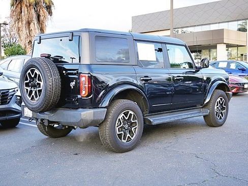 Used 2025 Ford Bronco Outer Banks image 8