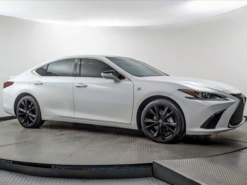 Used 2022 Lexus ES 300h F Sport FWD image 11