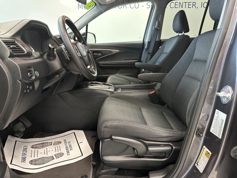 Used 2020 Honda Ridgeline Sport image 10