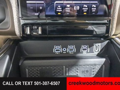Used 2025 RAM 3500 Longhorn AWD/4WD image 60