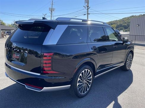 New 2026 Hyundai Palisade Calligraphy image 3