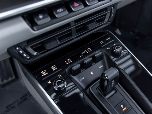 Certified 2022 Porsche 911 Carrera S RWD image 39