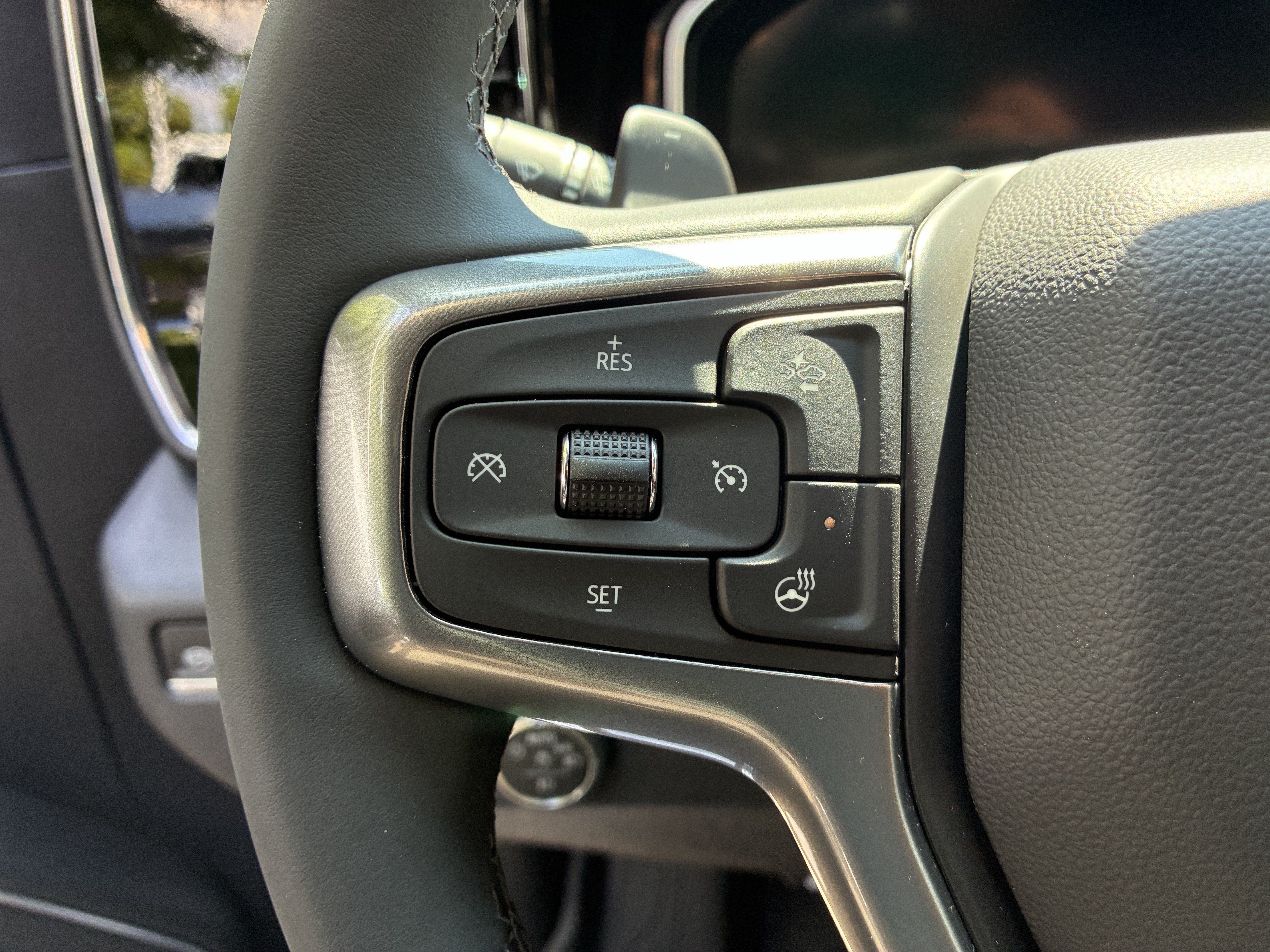 New 2026 Chevrolet Silverado 1500 RST w/ Dark Appearance Package AWD/4WD image 28