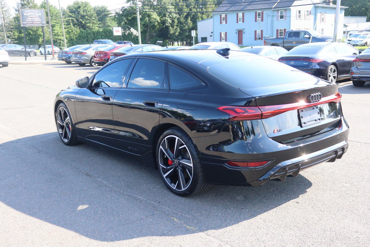 Used 2025 Audi S6 e-tron Prestige AWD/4WD image 8
