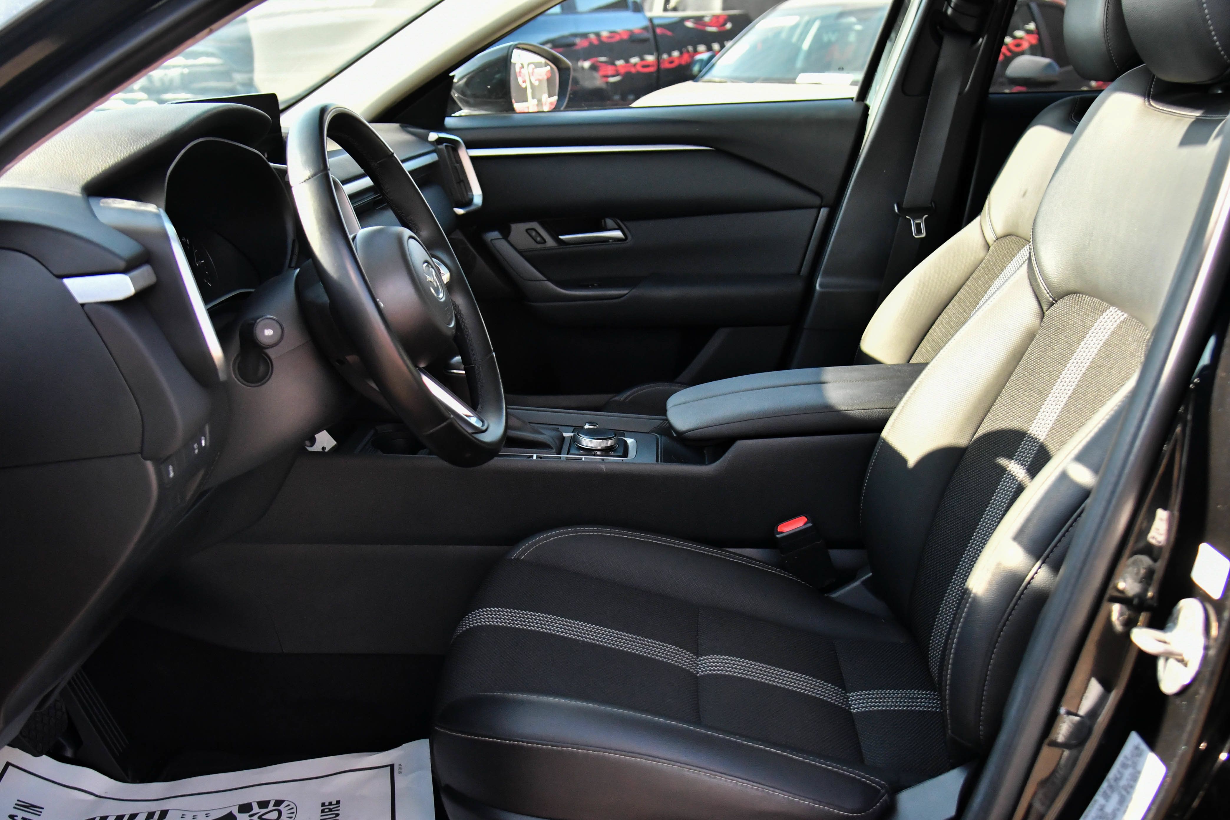 Used 2025 MAZDA CX-50 2.5 Hybrid w/ Preferred Pkg AWD/4WD image 18