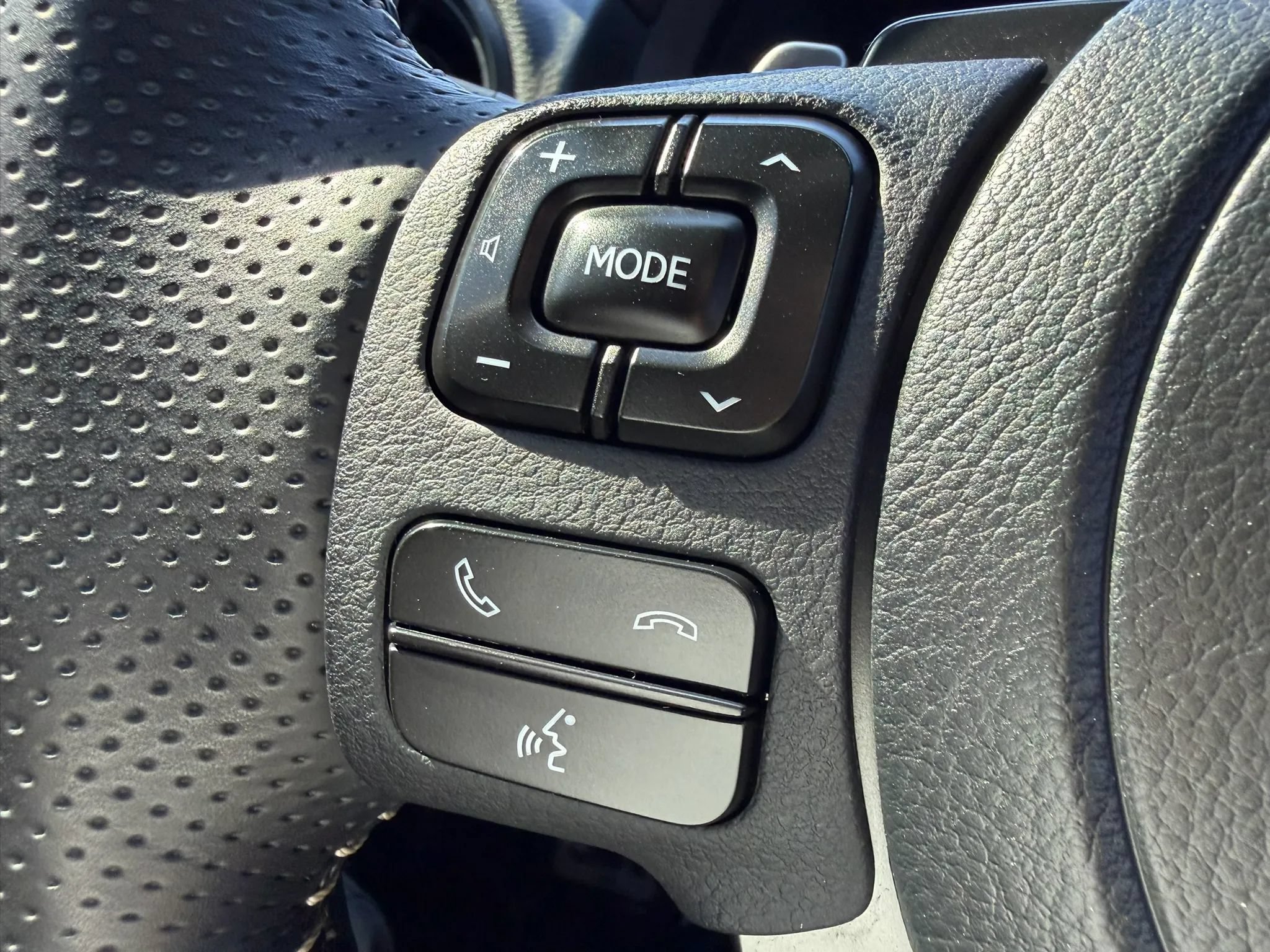 Used 2023 Lexus IS 350 F Sport w/ Navigation Package RWD image 12