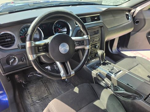 Used 2013 Ford Mustang Coupe RWD image 31