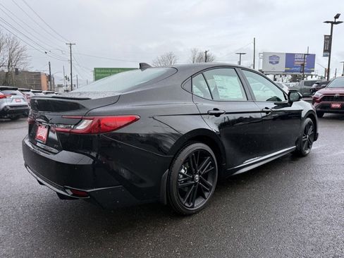 New 2026 Toyota Camry SE Nightshade image 10