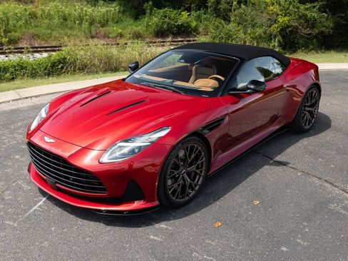 Used 2025 Aston Martin DB12 Convertible RWD image 55