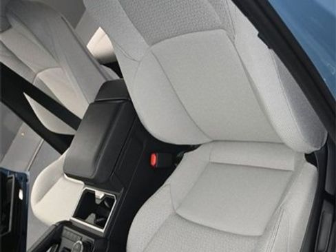 New 2025 Toyota 4Runner SR5 image 9