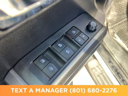 Used 2020 Toyota Tacoma TRD Sport w/ Technology Package AWD/4WD image 11