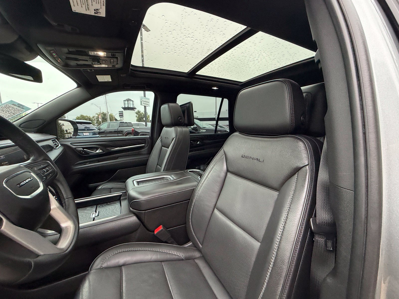 Used 2023 GMC Yukon Denali w/ Max Trailering Package AWD/4WD image 11