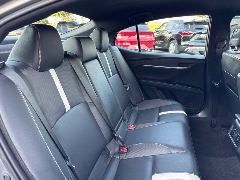 Used 2025 Toyota Camry SE FWD image 22