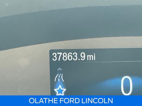 Used 2022 Ford Escape SE w/ SE Sport Appearance Package image 19