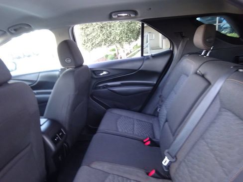 Certified 2018 Chevrolet Equinox LT FWD image 20