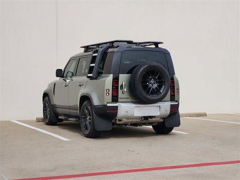 Used 2025 Land Rover Defender 110 S image 5