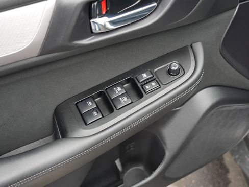 Used 2019 Subaru Outback 2.5i Premium image 19