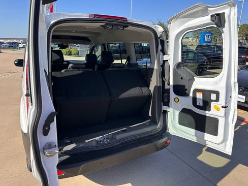 Used 2022 Ford Transit Connect XL image 26