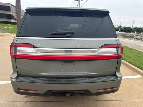 Used 2019 Lincoln Navigator Reserve AWD/4WD image 15