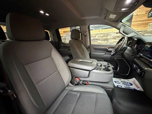Used 2023 Chevrolet Silverado 1500 LT AWD/4WD image 15