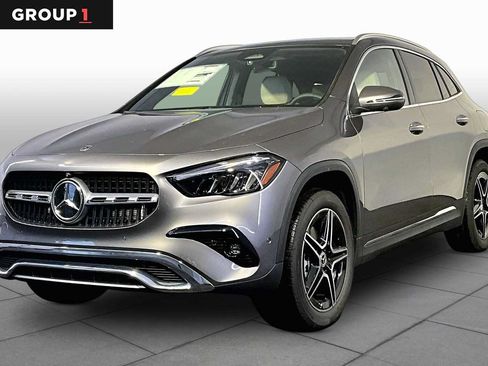 New 2026 Mercedes-Benz GLA 250 4MATIC image 1