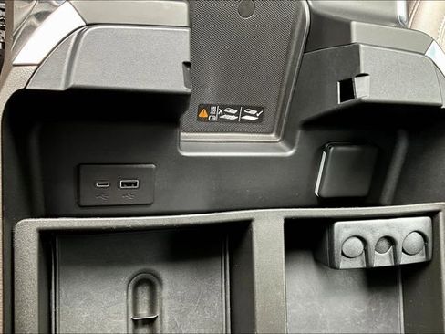 Used 2023 GMC Sierra 1500 SLT w/ SLT Convenience Package image 24