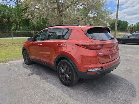 Used 2022 Kia Sportage Nightfall Edition image 5