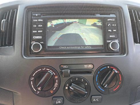 Used 2019 Nissan NV200 SV w/ Navigation Package image 9