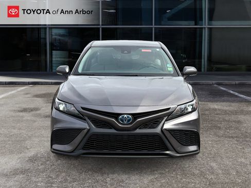 Used 2023 Toyota Camry SE FWD image 12
