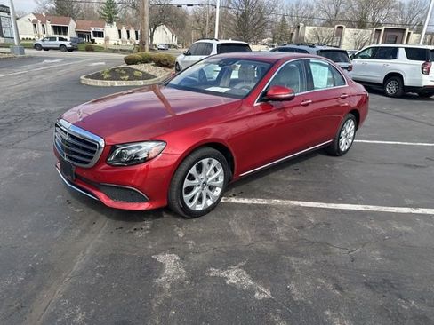 Used 2018 Mercedes-Benz E 400 4MATIC Sedan w/ Premium 3 Package (Q03) image 1
