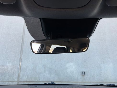 Used 2025 Kia Seltos S image 17