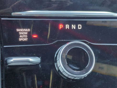 Used 2024 Jeep Grand Cherokee L Limited w/ Luxury Tech Group II image 33