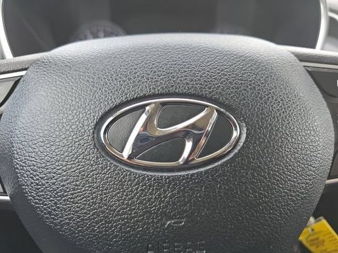 Used 2023 Hyundai Santa Fe SE w/ Cargo Package FWD image 5