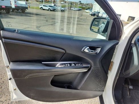 Used 2018 Dodge Journey Crossroad image 21