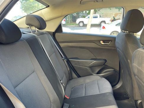 Used 2020 Hyundai Accent SE FWD image 17