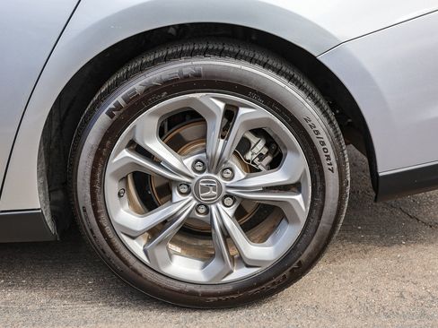 Certified 2024 Honda Accord EX image 29