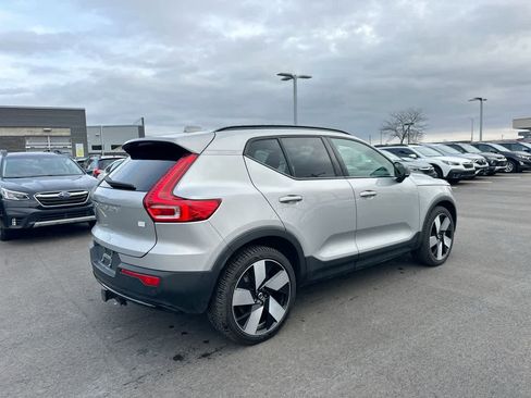Used 2023 Volvo XC40 Recharge Ultimate image 13