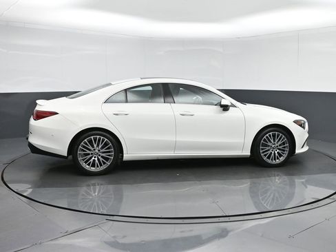 Used 2020 Mercedes-Benz CLA 250 4MATIC image 8
